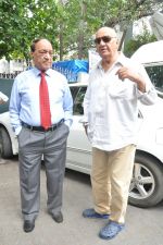 Prem Chopra at Jiah Khan_s Final journey in Juhu, Mumbai on 5th June 2013 (21).JPG